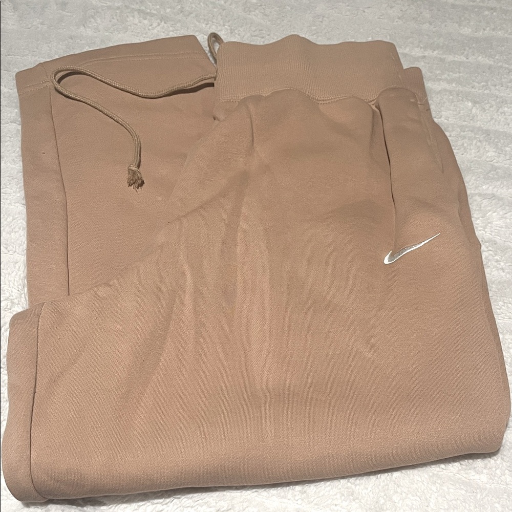 Nike Beige Sweatpants